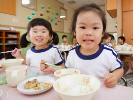 給食の様子